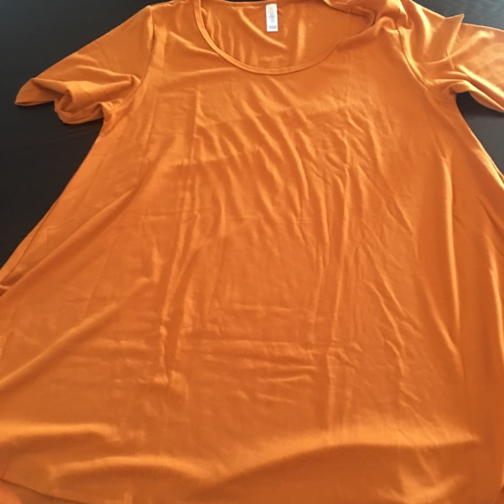 Lularoe perfect tee